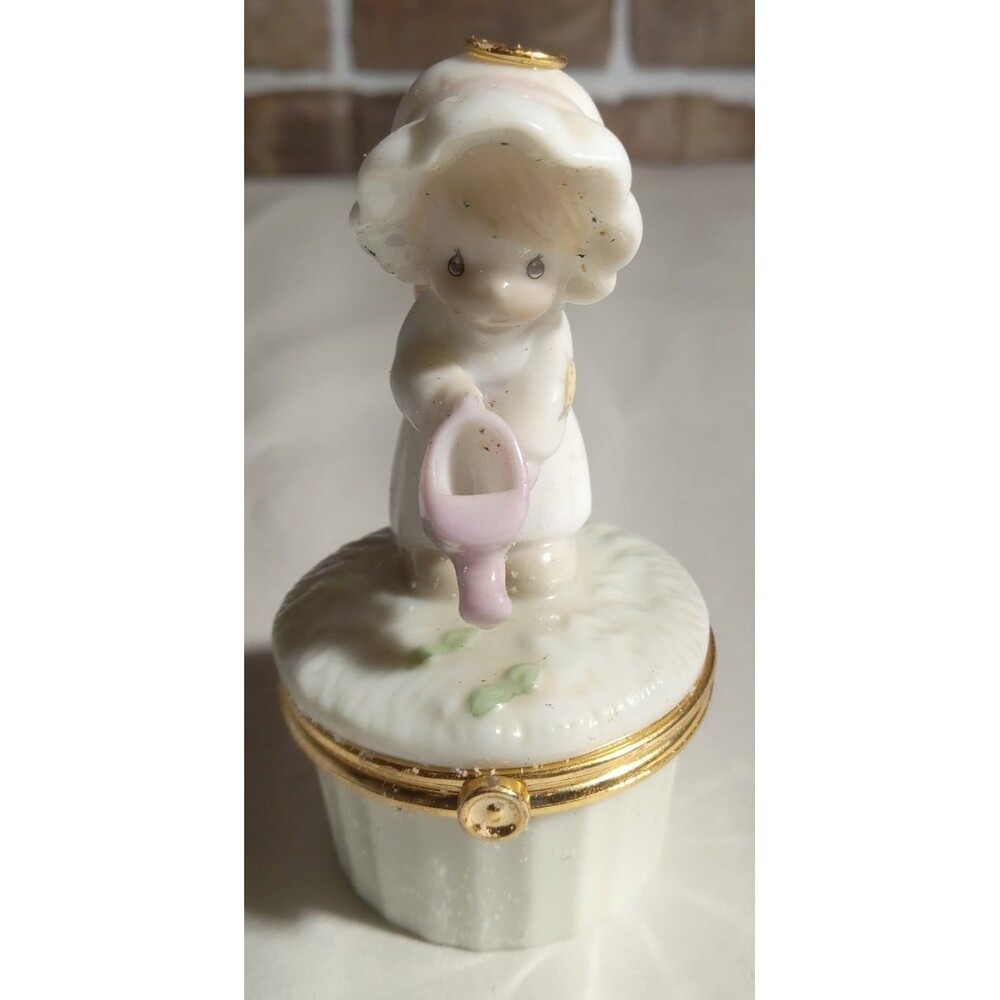 2002 Enesco Precious Moments Gardening Angel Hinged Trinket Box 3 1/8"